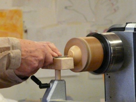 Shaping the plug in the sphere after cutting the star point